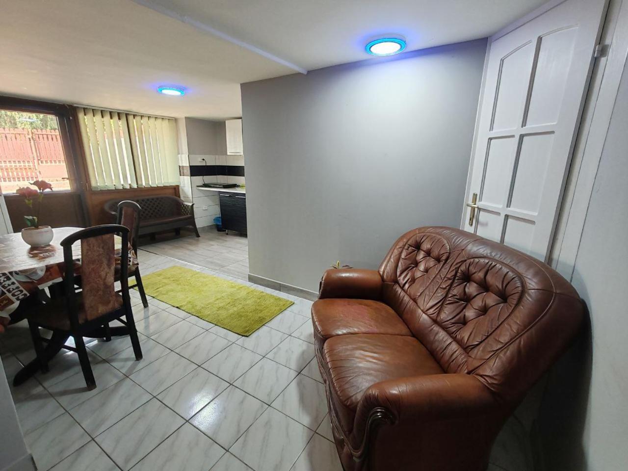Hajdúszoboszló Hajnal Apartman מראה חיצוני תמונה