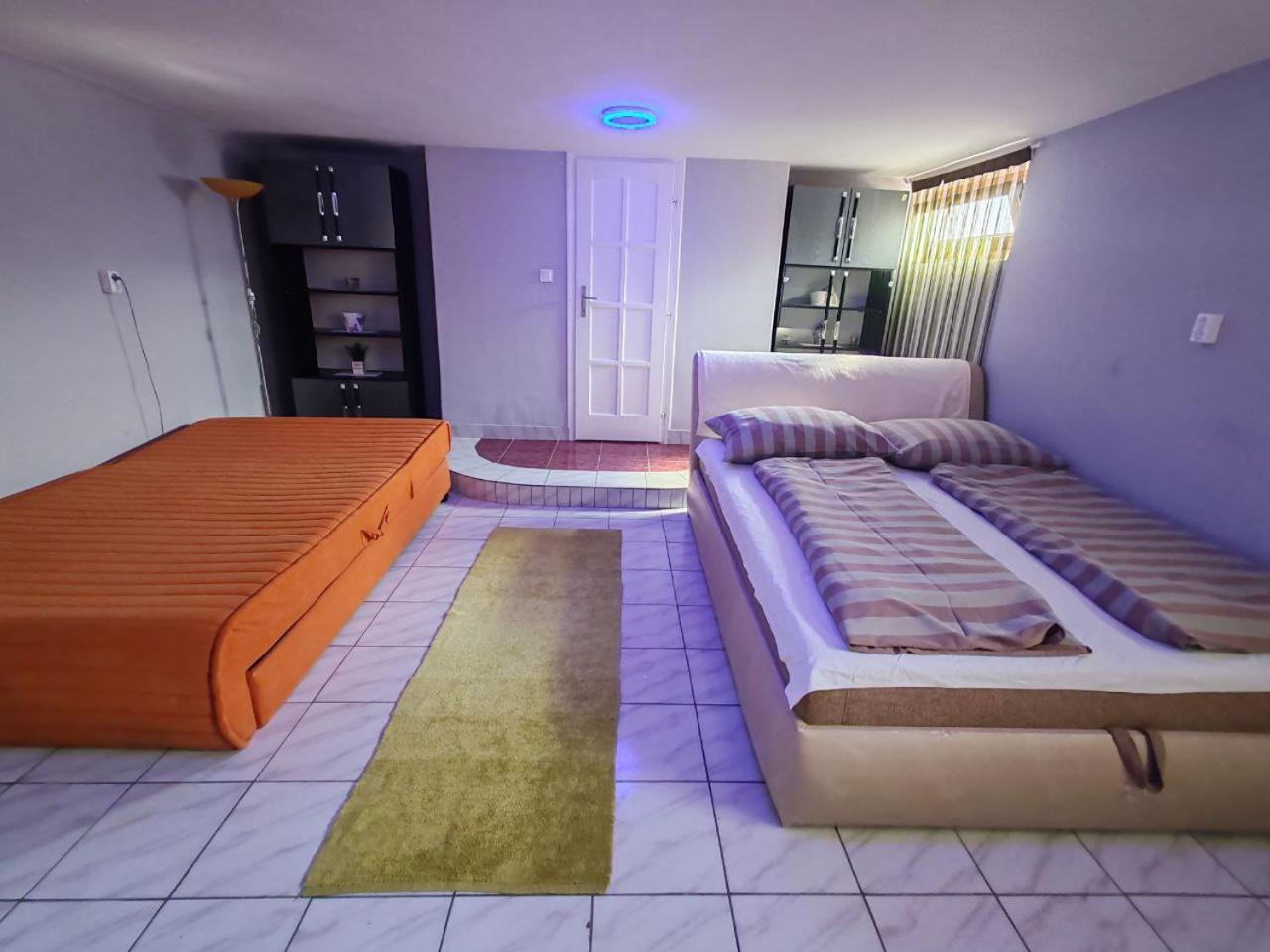 Hajdúszoboszló Hajnal Apartman מראה חיצוני תמונה