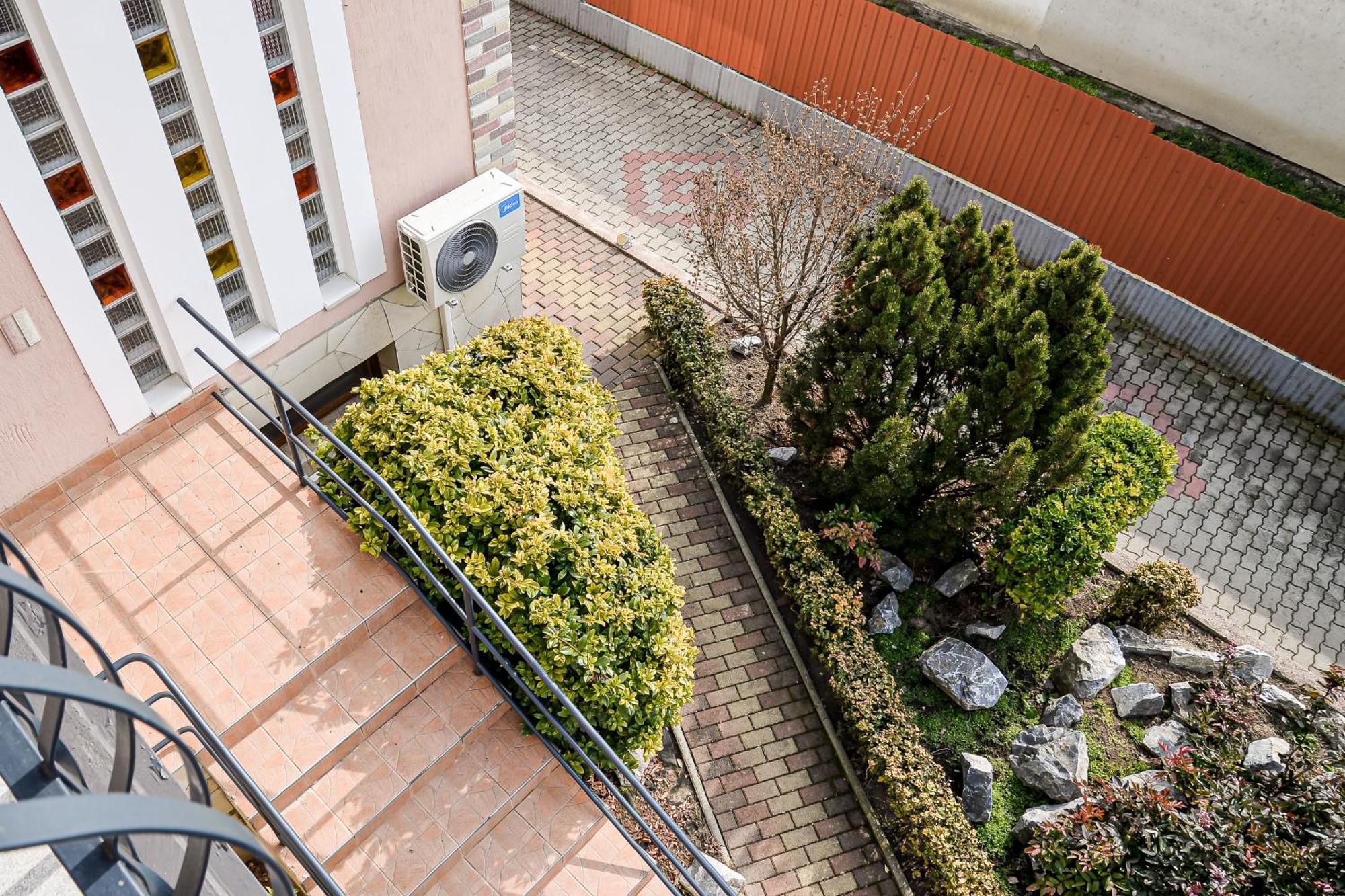 Hajdúszoboszló Hajnal Apartman מראה חיצוני תמונה