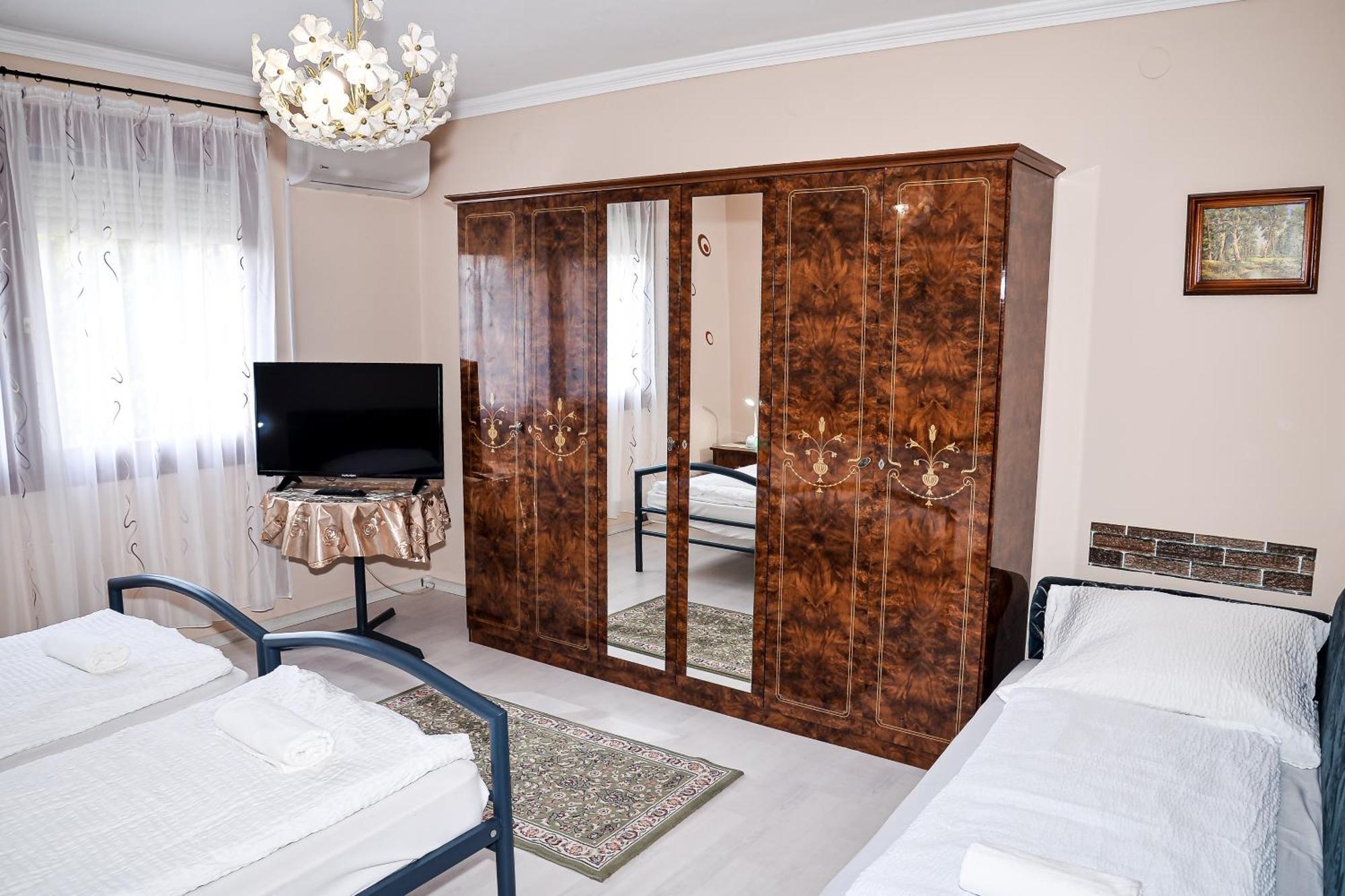 Hajdúszoboszló Hajnal Apartman מראה חיצוני תמונה